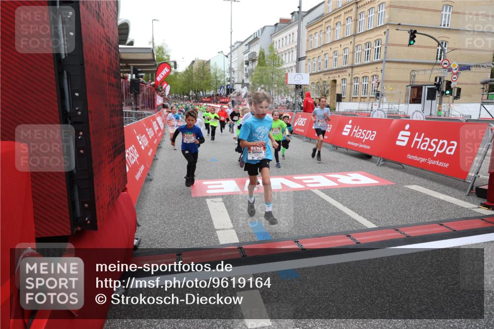 25.04.2026 - Das Zehntel Strokosch-Dieckow http://msf.ph/oto/9619164 25.04.2026 10:56:11 Ziel 5095, 5207, 5261, 5263, 5288, 5497, 5498, 5521, 5660, 5926, 5990, 6006, 6034, 6374, 6545, 6905, 6973, 7090, 7200, 7258, 7701, 7722, 7843, 8000 meine-sportfotos.de