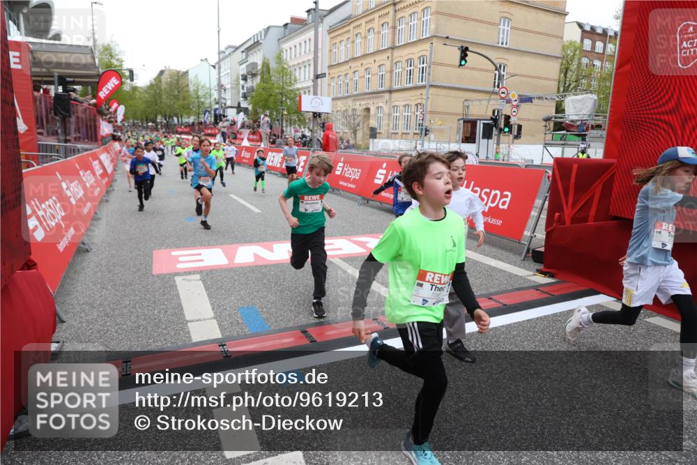 25.04.2026 - Das Zehntel Strokosch-Dieckow http://msf.ph/oto/9619213 25.04.2026 10:56:10 Ziel 5038, 5095, 5207, 5261, 5288, 5497, 5521, 5660, 5926, 5963, 5977, 5990, 6006, 6034, 6374, 6545, 6624, 6905, 6973, 7090, 7200, 7251, 7258, 7722, 7843, 8000 meine-sportfotos.de