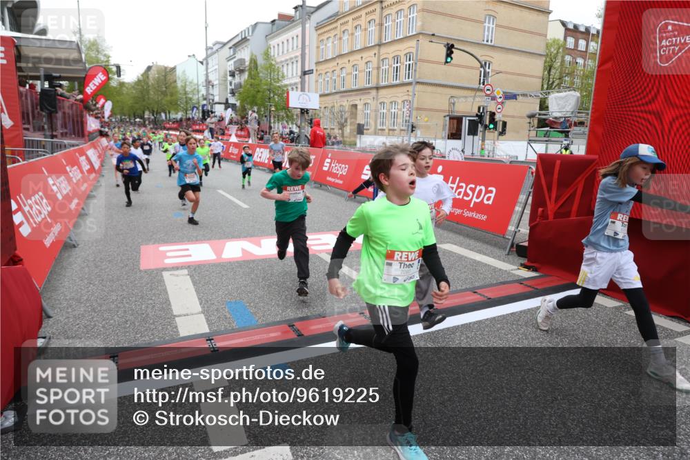 25.04.2026 - Das Zehntel Strokosch-Dieckow http://msf.ph/oto/9619225 25.04.2026 10:56:10 Ziel 5038, 5095, 5207, 5261, 5288, 5497, 5521, 5660, 5926, 5963, 5977, 5990, 6006, 6034, 6374, 6545, 6624, 6905, 6973, 7090, 7200, 7251, 7258, 7722, 7843, 8000 meine-sportfotos.de