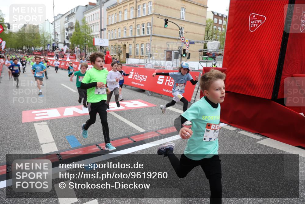 25.04.2026 - Das Zehntel Strokosch-Dieckow http://msf.ph/oto/9619260 25.04.2026 10:56:09 Ziel 5038, 5207, 5261, 5288, 5486, 5497, 5521, 5926, 5963, 5977, 5990, 6006, 6034, 6354, 6359, 6374, 6498, 6501, 6624, 6905, 6973, 7090, 7200, 7251, 7258, 7722, 7843, 7948, 8000 meine-sportfotos.de