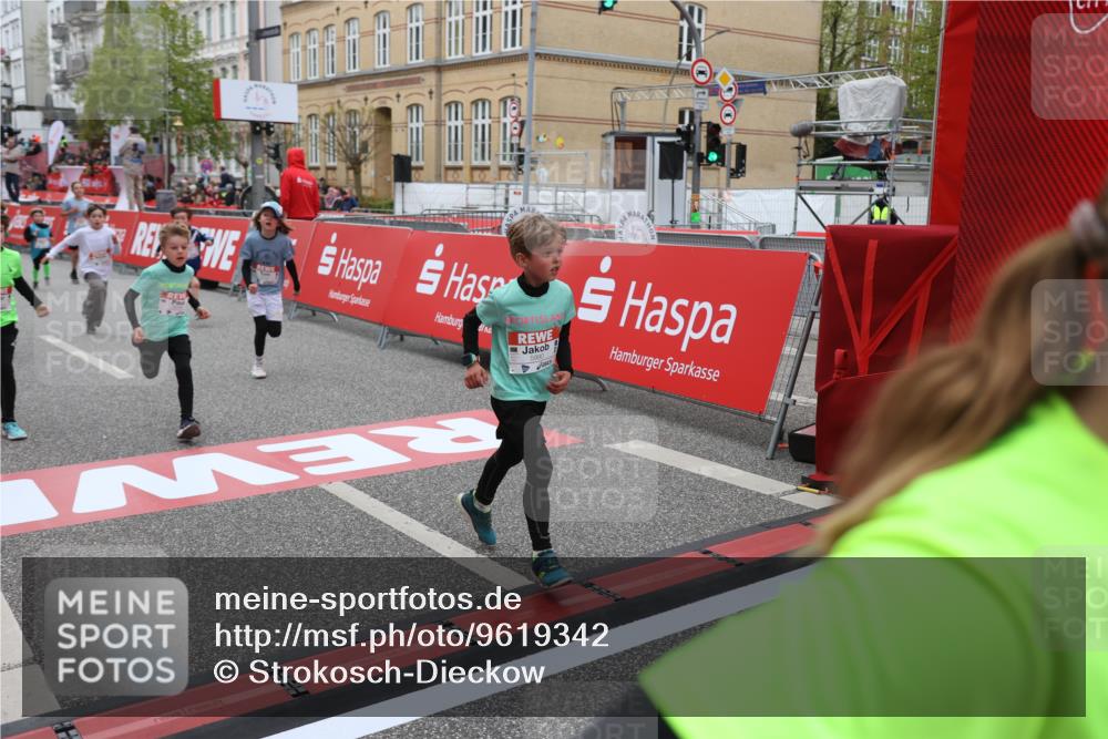 25.04.2026 - Das Zehntel Strokosch-Dieckow http://msf.ph/oto/9619342 25.04.2026 10:56:08 Ziel 5038, 5207, 5486, 5497, 5521, 5880, 5926, 5963, 5977, 5990, 6006, 6354, 6359, 6374, 6498, 6501, 6624, 6905, 6973, 7090, 7177, 7200, 7251, 7258, 7843, 7944, 7948, 8000 meine-sportfotos.de