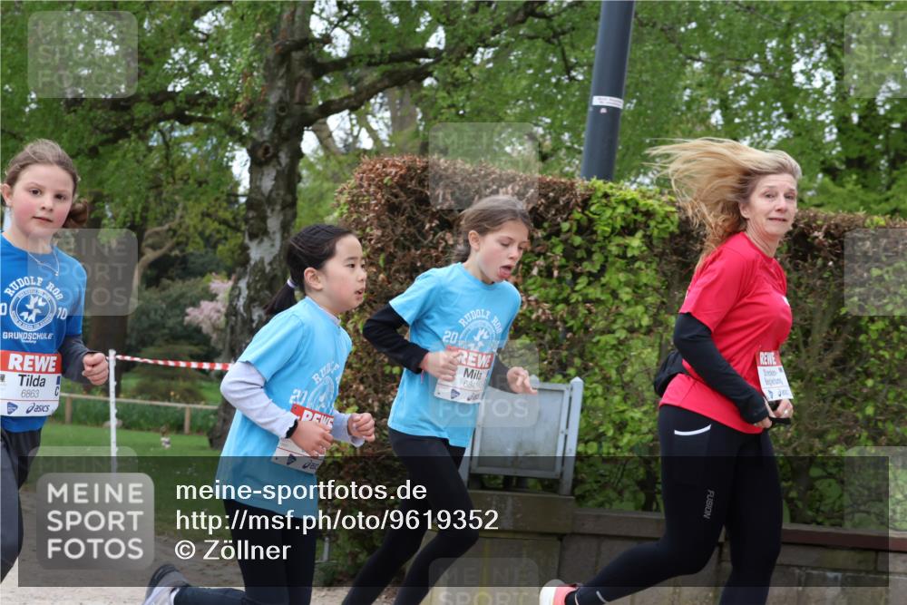 25.04.2026 - Das Zehntel Zöllner http://msf.ph/oto/9619352 25.04.2026 09:52:10 Laufen 6863, 10, 20, 20, 6841 meine-sportfotos.de