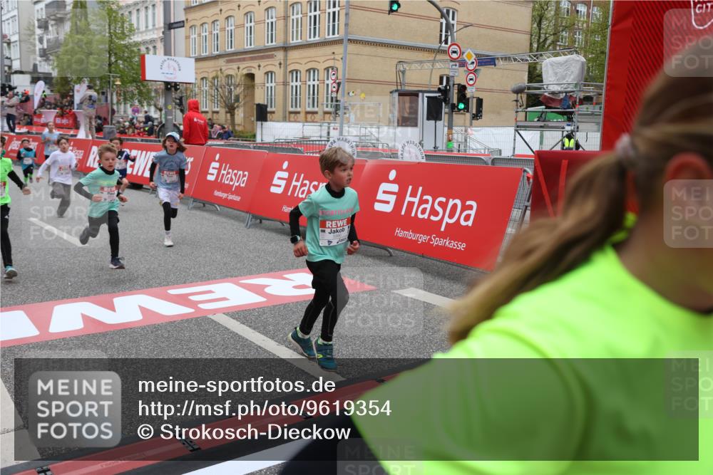 25.04.2026 - Das Zehntel Strokosch-Dieckow http://msf.ph/oto/9619354 25.04.2026 10:56:08 Ziel 5038, 5207, 5486, 5497, 5521, 5880, 5926, 5963, 5977, 5990, 6006, 6354, 6359, 6374, 6498, 6501, 6624, 6905, 6973, 7090, 7177, 7200, 7251, 7258, 7843, 7944, 7948, 8000 meine-sportfotos.de