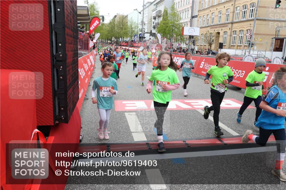 25.04.2026 - Das Zehntel Strokosch-Dieckow http://msf.ph/oto/9619403 25.04.2026 11:00:40 Ziel 5233, 5240, 5245, 5248, 5343, 5352, 5353, 5635, 5690, 5836, 5960, 6091, 6438, 6632, 6669, 6686, 6874, 6945, 7054, 7067, 7361, 7465, 7479, 7660, 7825, 7859 meine-sportfotos.de
