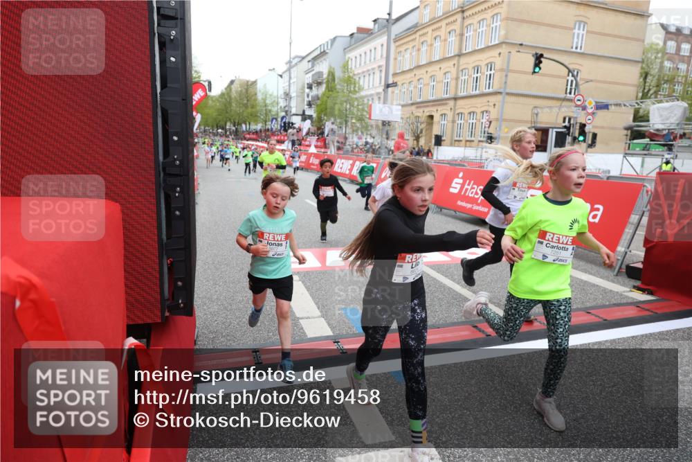 25.04.2026 - Das Zehntel Strokosch-Dieckow http://msf.ph/oto/9619458 25.04.2026 10:56:05 Ziel 5038, 5244, 5250, 5486, 5490, 5497, 5521, 5880, 5926, 5927, 5963, 5977, 6061, 6221, 6354, 6359, 6498, 6501, 6624, 6973, 7177, 7200, 7209, 7251, 7258, 7386, 7838, 7944, 7948 meine-sportfotos.de