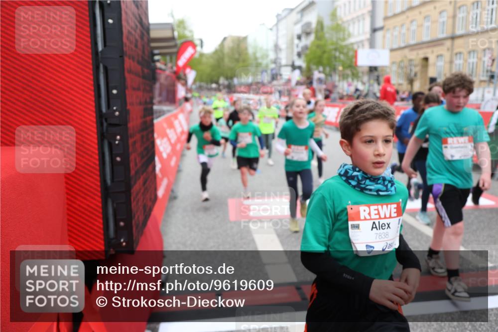 25.04.2026 - Das Zehntel Strokosch-Dieckow http://msf.ph/oto/9619609 25.04.2026 10:56:02 Ziel 5038, 5244, 5250, 5486, 5490, 5880, 5927, 5963, 5977, 6061, 6090, 6221, 6354, 6359, 6498, 6501, 6624, 6997, 7177, 7209, 7251, 7386, 7807, 7838, 7944, 7948 meine-sportfotos.de