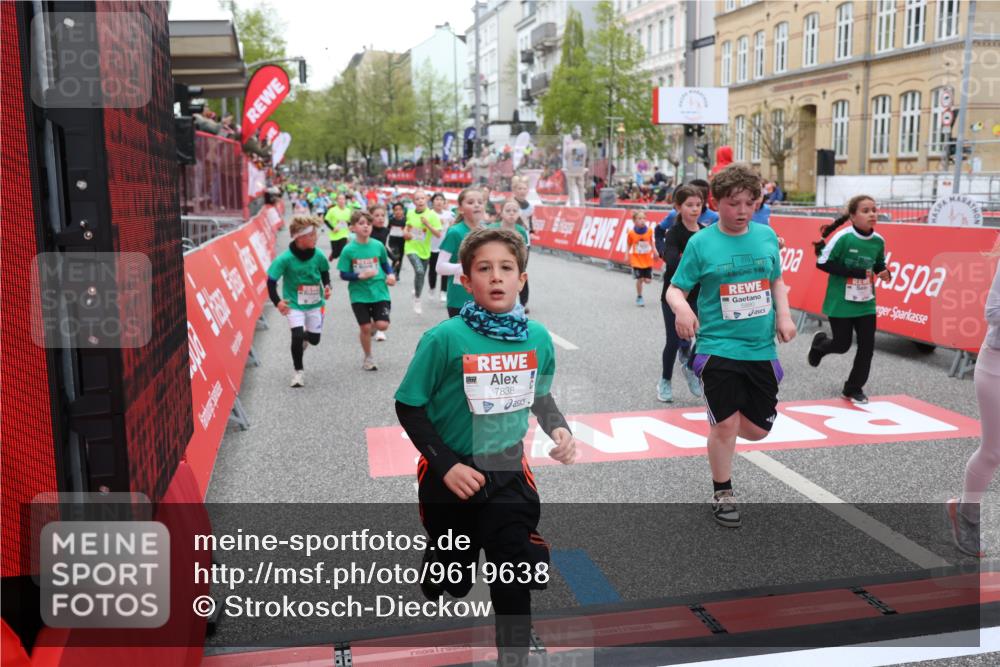 25.04.2026 - Das Zehntel Strokosch-Dieckow http://msf.ph/oto/9619638 25.04.2026 10:56:02 Ziel 5038, 5244, 5250, 5486, 5490, 5880, 5927, 5963, 5977, 6061, 6090, 6221, 6354, 6359, 6498, 6501, 6624, 6997, 7177, 7209, 7251, 7386, 7807, 7838, 7944, 7948 meine-sportfotos.de
