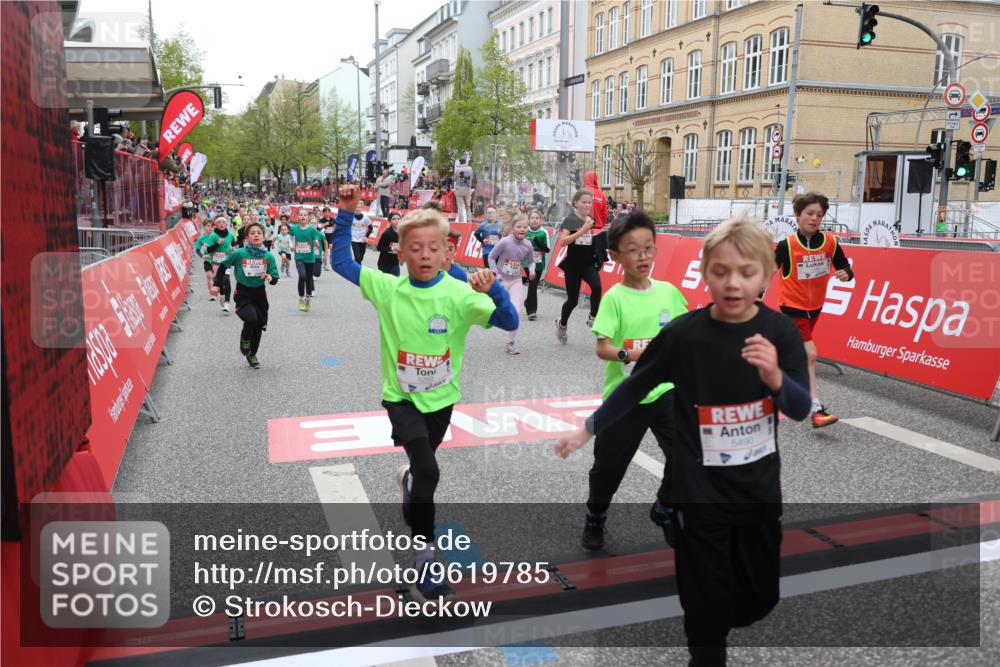 25.04.2026 - Das Zehntel Strokosch-Dieckow http://msf.ph/oto/9619785 25.04.2026 10:56:00 Ziel 5244, 5250, 5490, 5880, 5927, 6007, 6061, 6090, 6221, 6249, 6997, 7177, 7209, 7386, 7517, 7807, 7838, 7944 meine-sportfotos.de