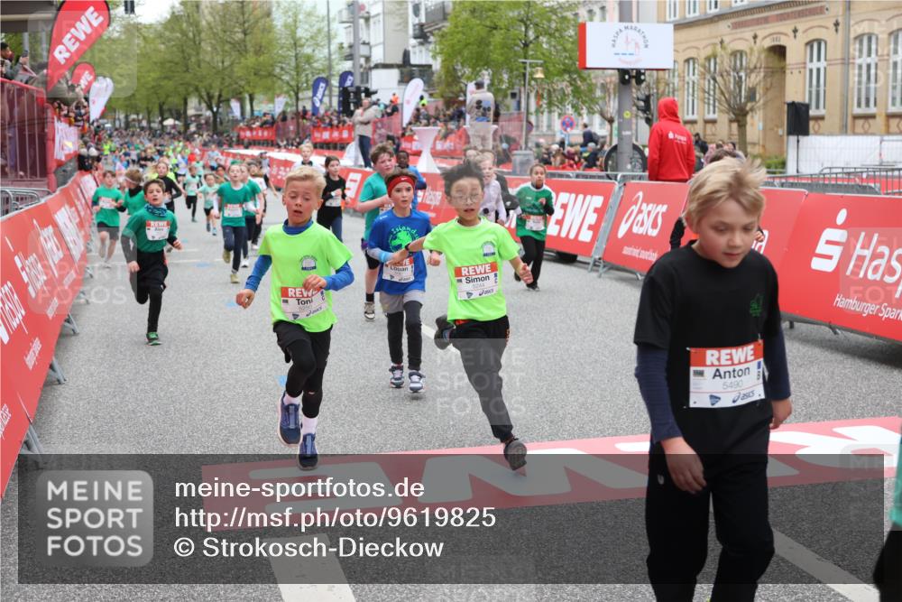 25.04.2026 - Das Zehntel Strokosch-Dieckow http://msf.ph/oto/9619825 25.04.2026 10:55:59 Ziel 5244, 5250, 5394, 5456, 5490, 5927, 6007, 6061, 6090, 6221, 6249, 6997, 7209, 7386, 7517, 7618, 7807, 7838 meine-sportfotos.de