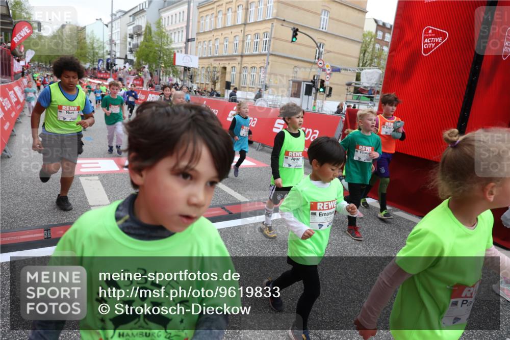 25.04.2026 - Das Zehntel Strokosch-Dieckow http://msf.ph/oto/9619833 25.04.2026 11:00:34 Ziel 5033, 5040, 5219, 5233, 5271, 5286, 5690, 5700, 5715, 5722, 5768, 5995, 6091, 6395, 6632, 6669, 6686, 6874, 7017, 7054, 7094, 7296, 7370, 7410, 7660, 7751, 7767, 7782, 7800, 7834, 7844, 7859 meine-sportfotos.de