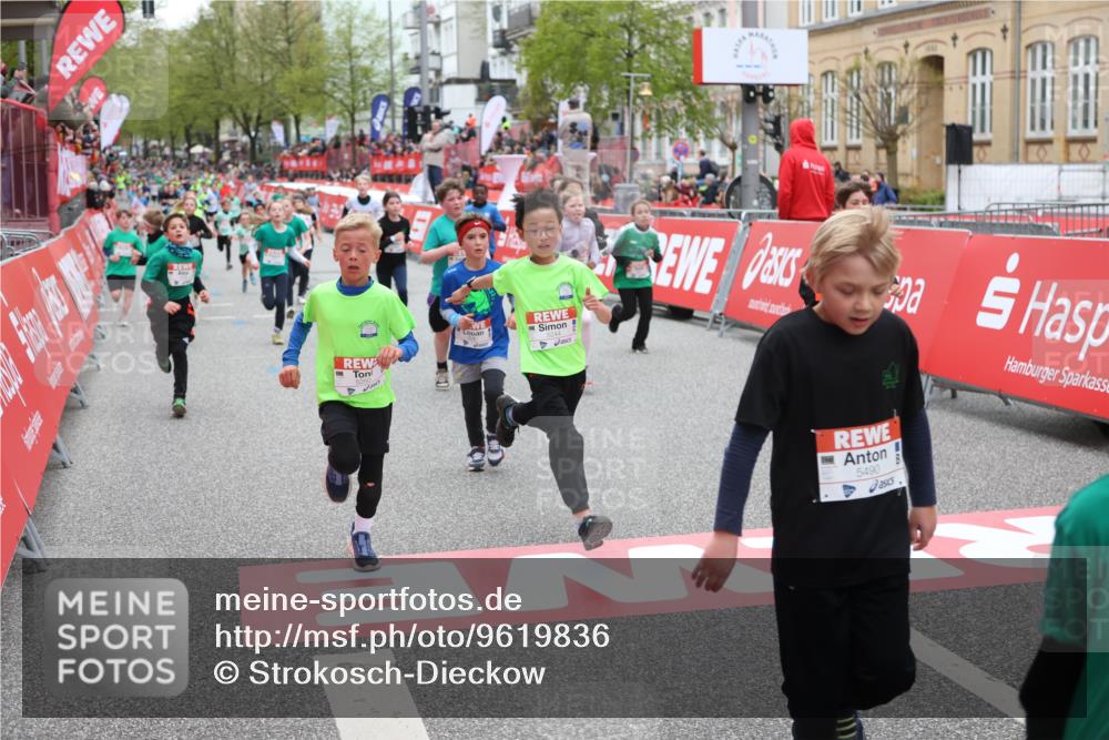 25.04.2026 - Das Zehntel Strokosch-Dieckow http://msf.ph/oto/9619836 25.04.2026 10:55:59 Ziel 5244, 5250, 5394, 5456, 5490, 5927, 6007, 6061, 6090, 6221, 6249, 6997, 7209, 7386, 7517, 7618, 7807, 7838 meine-sportfotos.de