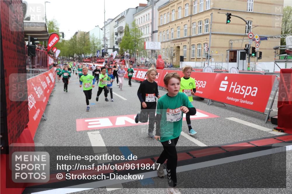 25.04.2026 - Das Zehntel Strokosch-Dieckow http://msf.ph/oto/9619847 25.04.2026 10:55:59 Ziel 5244, 5250, 5394, 5456, 5490, 5927, 6007, 6061, 6090, 6221, 6249, 6997, 7209, 7386, 7517, 7618, 7807, 7838 meine-sportfotos.de