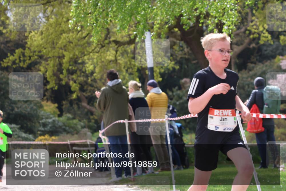 25.04.2026 - Das Zehntel Zöllner http://msf.ph/oto/9619859 25.04.2026 11:38:37 Laufen 10311 meine-sportfotos.de