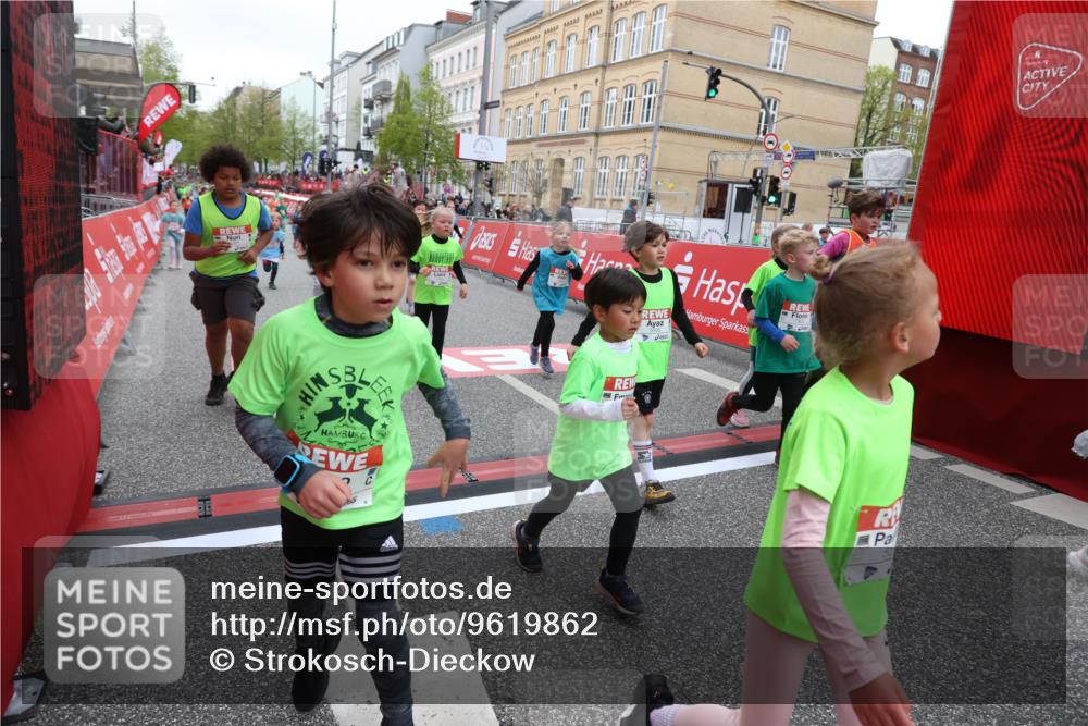 25.04.2026 - Das Zehntel Strokosch-Dieckow http://msf.ph/oto/9619862 25.04.2026 11:00:34 Ziel 5033, 5040, 5219, 5233, 5271, 5286, 5690, 5700, 5715, 5722, 5768, 5995, 6091, 6395, 6632, 6669, 6686, 6874, 7017, 7054, 7094, 7296, 7370, 7410, 7660, 7751, 7767, 7782, 7800, 7834, 7844, 7859 meine-sportfotos.de