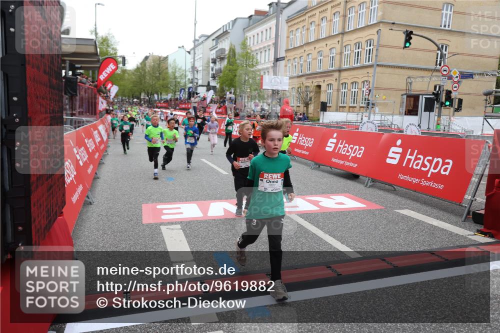 25.04.2026 - Das Zehntel Strokosch-Dieckow http://msf.ph/oto/9619882 25.04.2026 10:55:59 Ziel 5244, 5250, 5394, 5456, 5490, 5927, 6007, 6061, 6090, 6221, 6249, 6997, 7209, 7386, 7517, 7618, 7807, 7838 meine-sportfotos.de