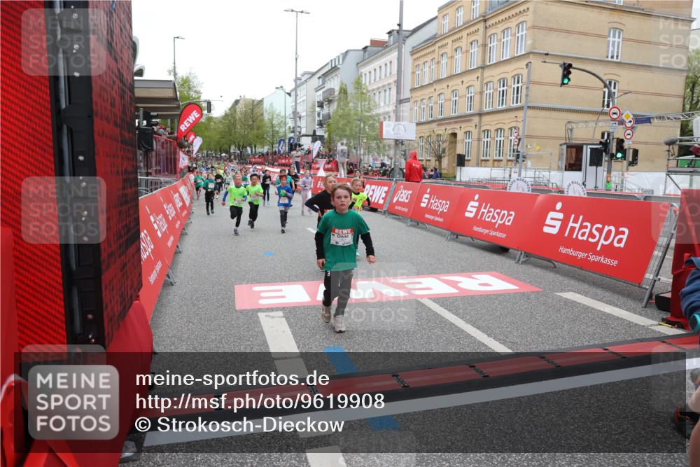 25.04.2026 - Das Zehntel Strokosch-Dieckow http://msf.ph/oto/9619908 25.04.2026 10:55:58 Ziel 5244, 5250, 5394, 5456, 5490, 5674, 6007, 6090, 6249, 6997, 7209, 7386, 7517, 7618, 7807 meine-sportfotos.de
