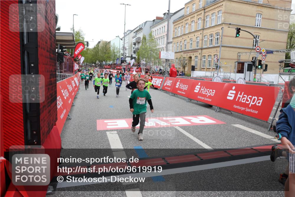25.04.2026 - Das Zehntel Strokosch-Dieckow http://msf.ph/oto/9619919 25.04.2026 10:55:58 Ziel 5244, 5250, 5394, 5456, 5490, 5674, 6007, 6090, 6249, 6997, 7209, 7386, 7517, 7618, 7807 meine-sportfotos.de