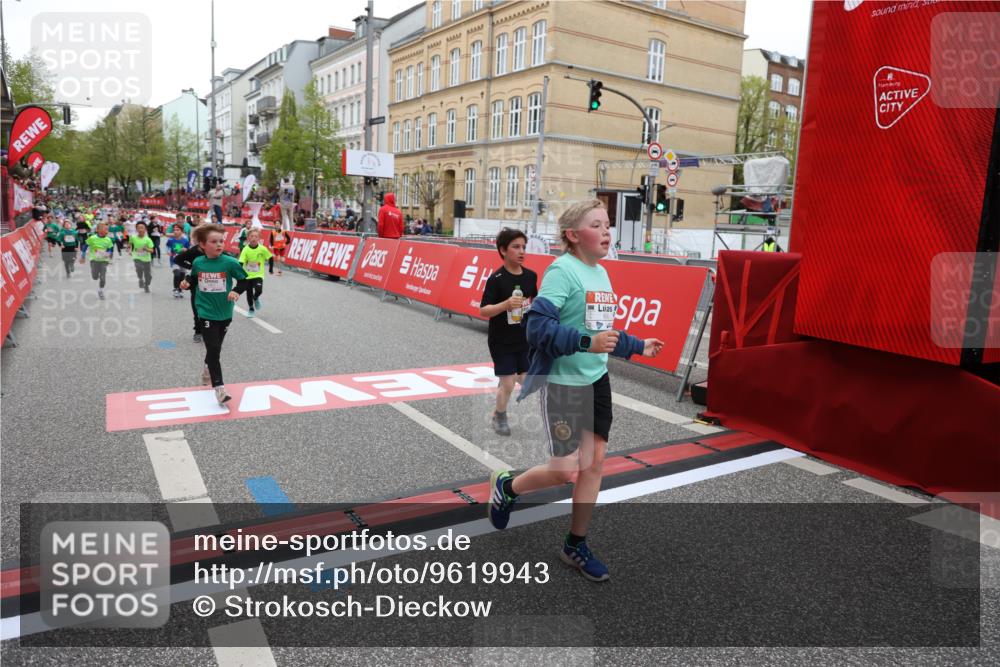 25.04.2026 - Das Zehntel Strokosch-Dieckow http://msf.ph/oto/9619943 25.04.2026 10:55:57 Ziel 5388, 5394, 5456, 5490, 5674, 6007, 6090, 6206, 6249, 6958, 6997, 7209, 7500, 7517, 7618, 7807 meine-sportfotos.de
