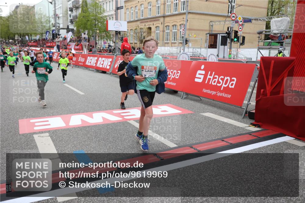 25.04.2026 - Das Zehntel Strokosch-Dieckow http://msf.ph/oto/9619969 25.04.2026 10:55:57 Ziel 5388, 5394, 5456, 5490, 5674, 6007, 6090, 6206, 6249, 6958, 6997, 7209, 7500, 7517, 7618, 7807 meine-sportfotos.de