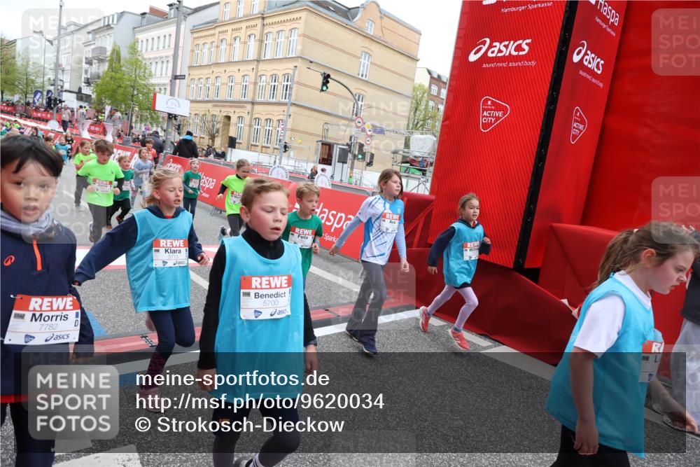 25.04.2026 - Das Zehntel Strokosch-Dieckow http://msf.ph/oto/9620034 25.04.2026 11:00:31 Ziel 5033, 5040, 5198, 5219, 5271, 5286, 5700, 5715, 5722, 5768, 5995, 6255, 6296, 6337, 6395, 6473, 7012, 7013, 7017, 7094, 7124, 7296, 7370, 7410, 7751, 7767, 7782, 7800, 7826, 7834, 7844 meine-sportfotos.de