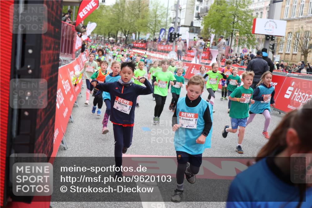 25.04.2026 - Das Zehntel Strokosch-Dieckow http://msf.ph/oto/9620103 25.04.2026 11:00:29 Ziel 5033, 5040, 5198, 5286, 5527, 5700, 5715, 5722, 5768, 5918, 5975, 6255, 6296, 6333, 6337, 6465, 6473, 6963, 7012, 7013, 7059, 7094, 7108, 7124, 7370, 7692, 7751, 7782, 7812, 7826, 7834 meine-sportfotos.de