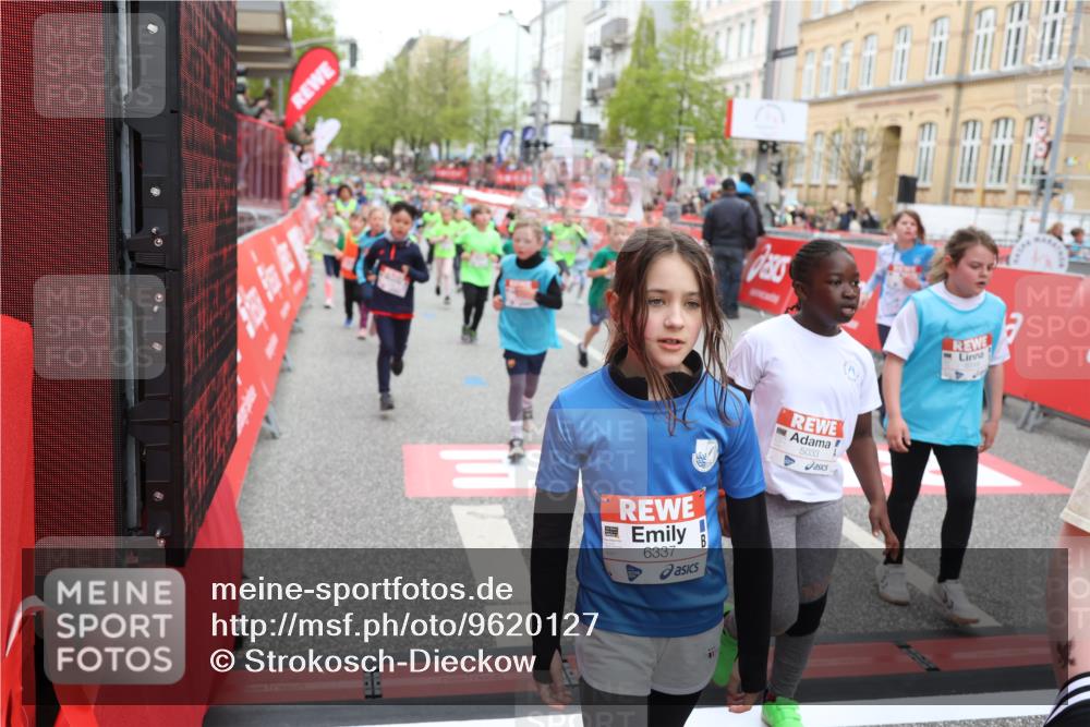 25.04.2026 - Das Zehntel Strokosch-Dieckow http://msf.ph/oto/9620127 25.04.2026 11:00:28 Ziel 5033, 5198, 5501, 5527, 5700, 5715, 5722, 5768, 5918, 5975, 6255, 6296, 6303, 6333, 6337, 6465, 6473, 6577, 6963, 7012, 7013, 7059, 7108, 7124, 7155, 7631, 7633, 7692, 7751, 7782, 7812, 7826, 7834 meine-sportfotos.de