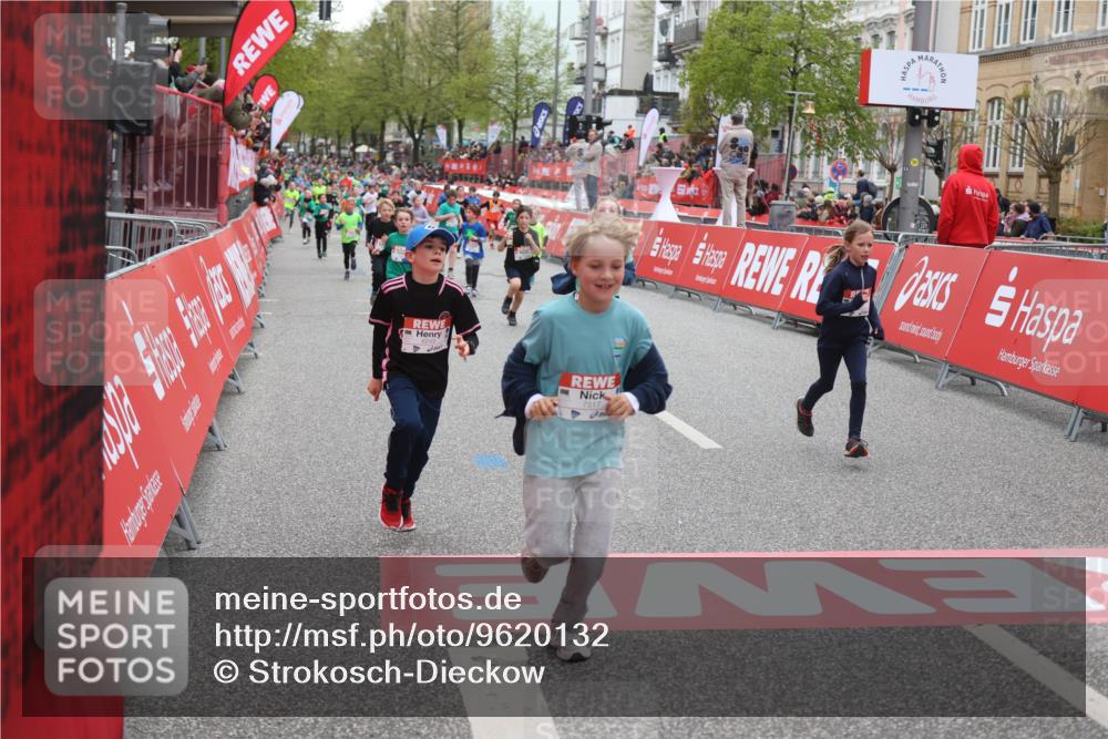 25.04.2026 - Das Zehntel Strokosch-Dieckow http://msf.ph/oto/9620132 25.04.2026 10:55:54 Ziel 5116, 5388, 5394, 5456, 5674, 5923, 5959, 6007, 6090, 6206, 6249, 6299, 6909, 6958, 7500, 7517, 7618, 7837, 7856 meine-sportfotos.de