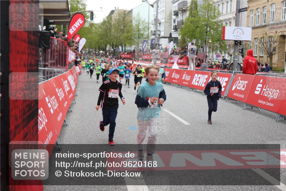 25.04.2026 - Das Zehntel Strokosch-Dieckow http://msf.ph/oto/9620168 25.04.2026 10:55:54 Ziel 5116, 5388, 5394, 5456, 5674, 5923, 5959, 6007, 6090, 6206, 6249, 6299, 6909, 6958, 7500, 7517, 7618, 7837, 7856 meine-sportfotos.de