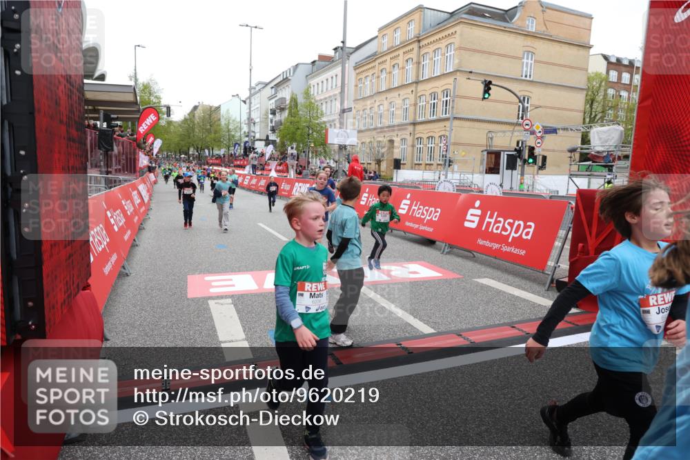 25.04.2026 - Das Zehntel Strokosch-Dieckow http://msf.ph/oto/9620219 25.04.2026 10:55:52 Ziel 5116, 5388, 5394, 5456, 5674, 5923, 5959, 6206, 6299, 6322, 6406, 6909, 6958, 7500, 7517, 7618, 7837, 7856 meine-sportfotos.de