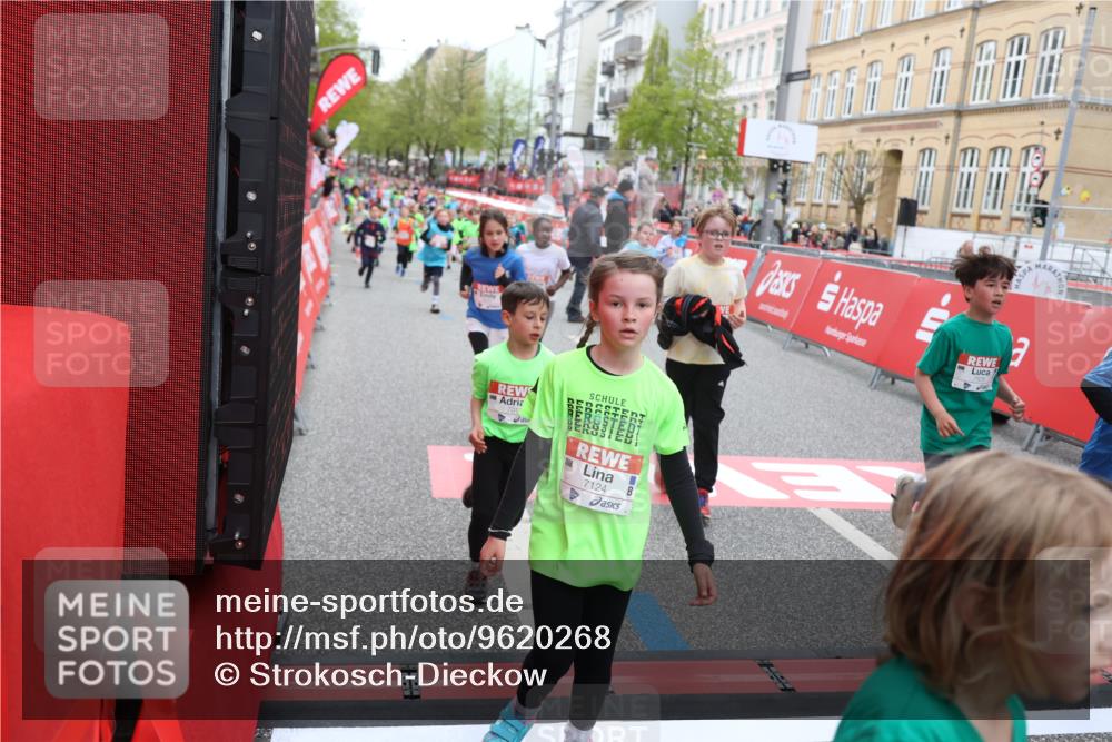 25.04.2026 - Das Zehntel Strokosch-Dieckow http://msf.ph/oto/9620268 25.04.2026 11:00:26 Ziel 5033, 5198, 5501, 5527, 5702, 5768, 5918, 5975, 6196, 6255, 6296, 6303, 6333, 6337, 6465, 6473, 6483, 6546, 6573, 6577, 6963, 6998, 7012, 7013, 7059, 7108, 7124, 7140, 7155, 7174, 7631, 7633, 7692, 7812, 7826, 7993 meine-sportfotos.de