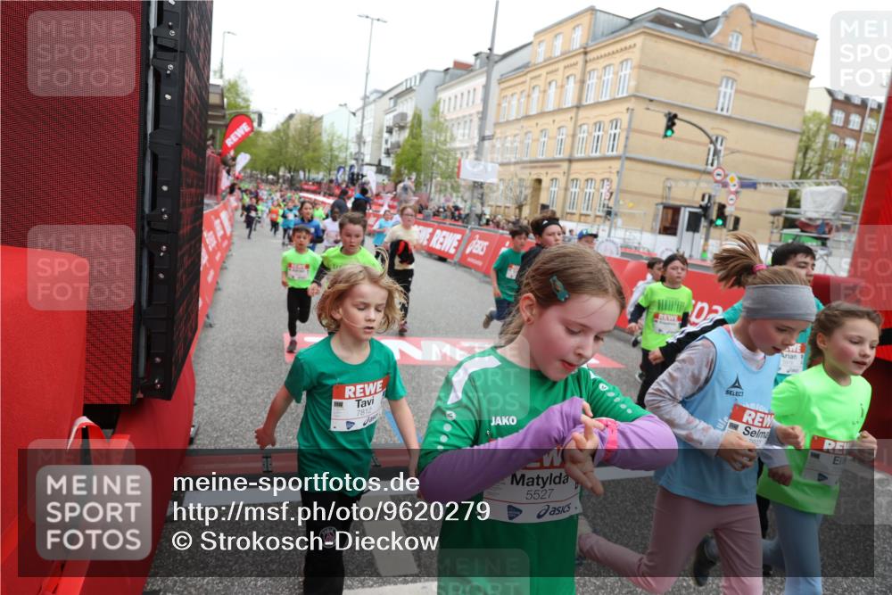 25.04.2026 - Das Zehntel Strokosch-Dieckow http://msf.ph/oto/9620279 25.04.2026 11:00:25 Ziel 5198, 5501, 5527, 5702, 5911, 5918, 5975, 6196, 6255, 6296, 6303, 6333, 6337, 6465, 6473, 6483, 6536, 6546, 6573, 6577, 6963, 6998, 7012, 7013, 7059, 7108, 7124, 7140, 7155, 7174, 7179, 7631, 7633, 7692, 7812, 7826, 7993 meine-sportfotos.de