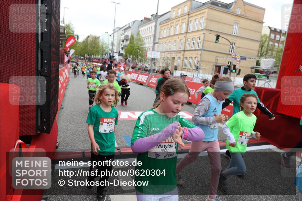 25.04.2026 - Das Zehntel Strokosch-Dieckow http://msf.ph/oto/9620304 25.04.2026 11:00:25 Ziel 5198, 5501, 5527, 5702, 5911, 5918, 5975, 6196, 6255, 6296, 6303, 6333, 6337, 6465, 6473, 6483, 6536, 6546, 6573, 6577, 6963, 6998, 7012, 7013, 7059, 7108, 7124, 7140, 7155, 7174, 7179, 7631, 7633, 7692, 7812, 7826, 7993 meine-sportfotos.de
