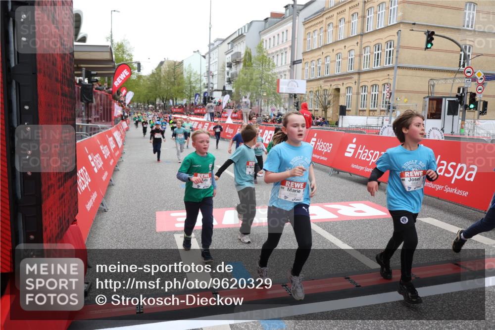25.04.2026 - Das Zehntel Strokosch-Dieckow http://msf.ph/oto/9620329 25.04.2026 10:55:51 Ziel 5116, 5388, 5394, 5456, 5674, 5923, 5959, 6206, 6299, 6322, 6406, 6909, 6958, 7500, 7618, 7837, 7856, 7893 meine-sportfotos.de