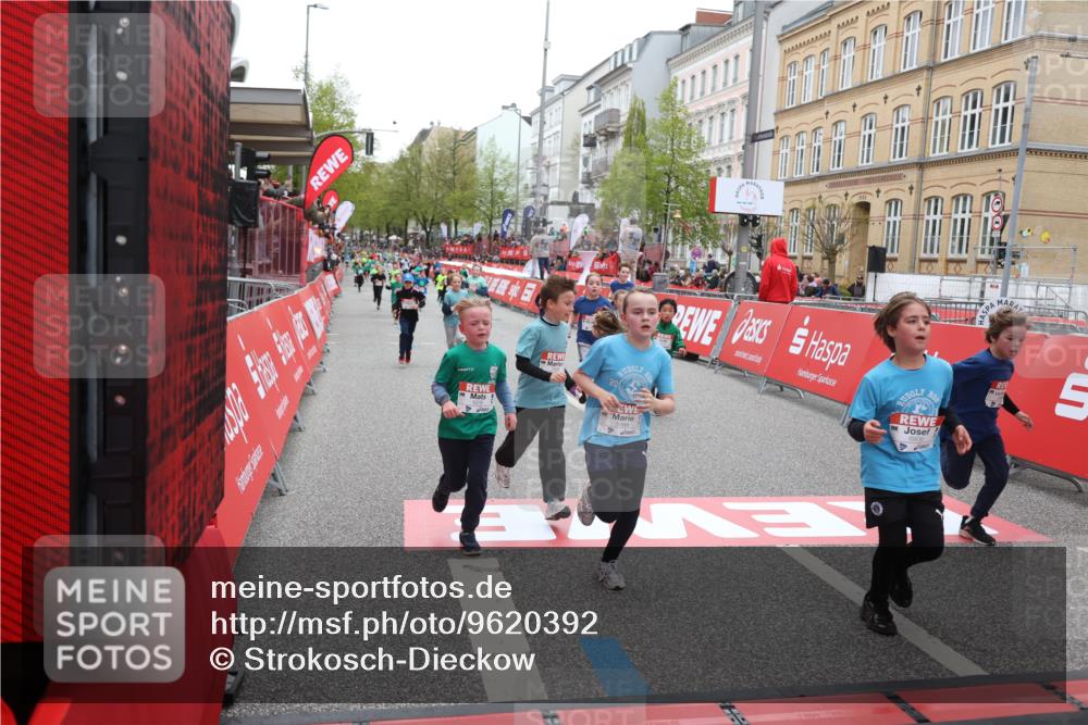 25.04.2026 - Das Zehntel Strokosch-Dieckow http://msf.ph/oto/9620392 25.04.2026 10:55:51 Ziel 5116, 5388, 5394, 5456, 5674, 5923, 5959, 6206, 6299, 6322, 6406, 6909, 6958, 7500, 7618, 7837, 7856, 7893 meine-sportfotos.de