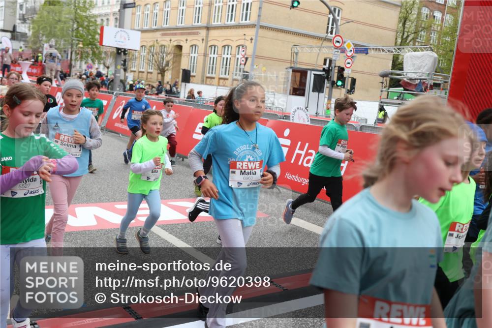 25.04.2026 - Das Zehntel Strokosch-Dieckow http://msf.ph/oto/9620398 25.04.2026 11:00:24 Ziel 5198, 5501, 5527, 5702, 5911, 5918, 5972, 5975, 6196, 6255, 6285, 6296, 6303, 6333, 6465, 6473, 6483, 6536, 6546, 6573, 6577, 6963, 6998, 7012, 7013, 7059, 7108, 7124, 7140, 7155, 7174, 7179, 7631, 7633, 7692, 7812, 7826, 7993 meine-sportfotos.de
