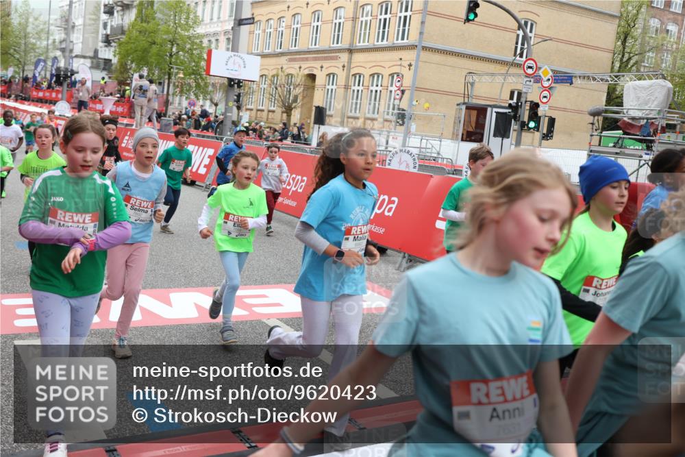 25.04.2026 - Das Zehntel Strokosch-Dieckow http://msf.ph/oto/9620423 25.04.2026 11:00:24 Ziel 5198, 5501, 5527, 5702, 5911, 5918, 5972, 5975, 6196, 6255, 6285, 6296, 6303, 6333, 6465, 6473, 6483, 6536, 6546, 6573, 6577, 6963, 6998, 7012, 7013, 7059, 7108, 7124, 7140, 7155, 7174, 7179, 7631, 7633, 7692, 7812, 7826, 7993 meine-sportfotos.de