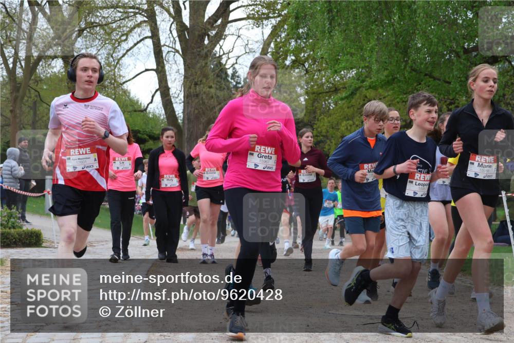25.04.2026 - Das Zehntel Zöllner http://msf.ph/oto/9620428 25.04.2026 13:41:44 Laufen 17601, 15967, 15967, 15956 meine-sportfotos.de