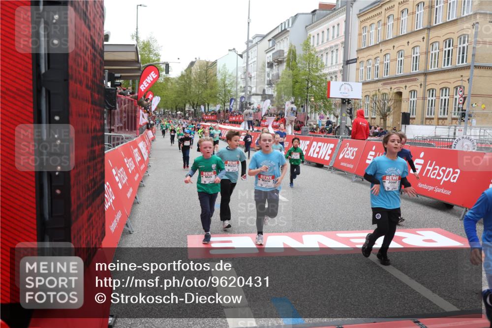 25.04.2026 - Das Zehntel Strokosch-Dieckow http://msf.ph/oto/9620431 25.04.2026 10:55:50 Ziel 5116, 5388, 5674, 5798, 5923, 5959, 6206, 6299, 6322, 6406, 6909, 6958, 7500, 7837, 7856, 7893 meine-sportfotos.de