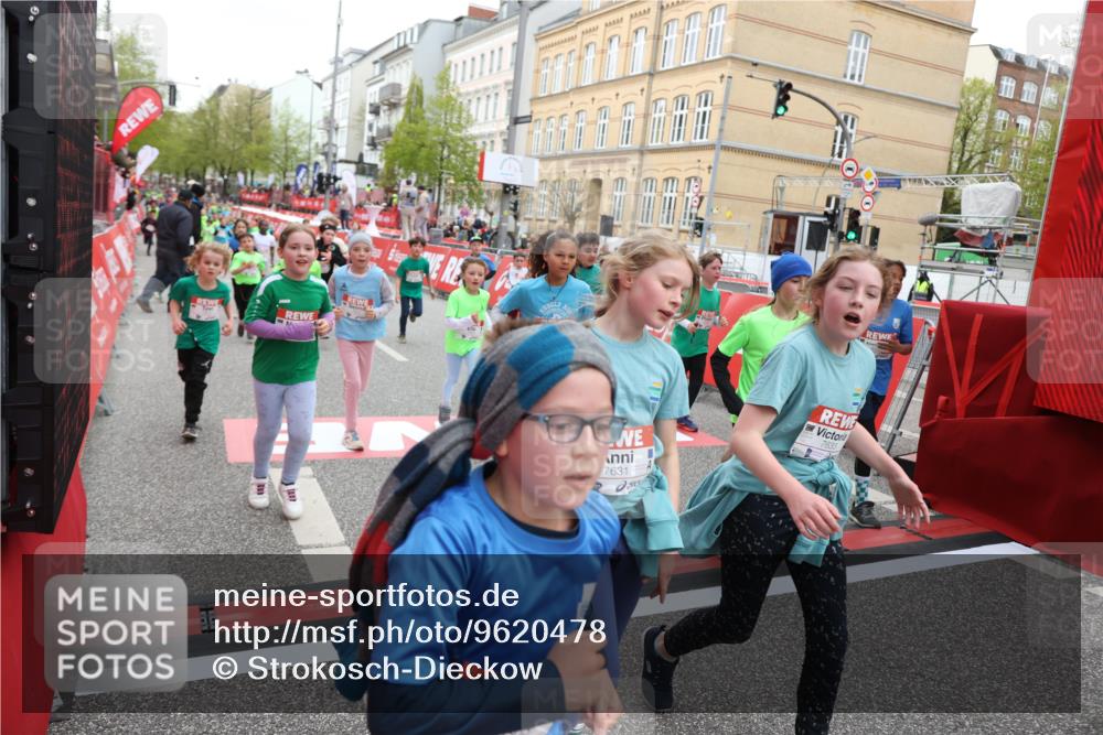 25.04.2026 - Das Zehntel Strokosch-Dieckow http://msf.ph/oto/9620478 25.04.2026 11:00:24 Ziel 5198, 5501, 5527, 5702, 5911, 5918, 5972, 5975, 6196, 6255, 6285, 6296, 6303, 6333, 6465, 6473, 6483, 6536, 6546, 6573, 6577, 6963, 6998, 7012, 7013, 7059, 7108, 7124, 7140, 7155, 7174, 7179, 7631, 7633, 7692, 7812, 7826, 7993 meine-sportfotos.de