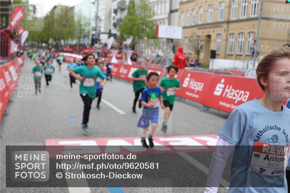 25.04.2026 - Das Zehntel Strokosch-Dieckow http://msf.ph/oto/9620581 25.04.2026 10:55:48 Ziel 5116, 5798, 5857, 5923, 5959, 6299, 6322, 6404, 6406, 6909, 7837, 7856, 7893 meine-sportfotos.de