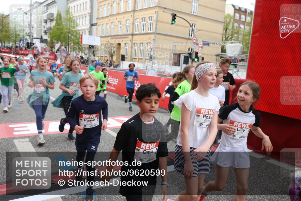 25.04.2026 - Das Zehntel Strokosch-Dieckow http://msf.ph/oto/9620599 25.04.2026 11:00:22 Ziel 5340, 5501, 5527, 5702, 5799, 5911, 5918, 5951, 5972, 5975, 6196, 6285, 6303, 6333, 6465, 6483, 6536, 6541, 6546, 6573, 6577, 6581, 6584, 6597, 6963, 6998, 7059, 7108, 7140, 7155, 7174, 7179, 7631, 7633, 7692, 7812, 7993 meine-sportfotos.de