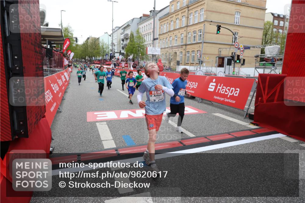 25.04.2026 - Das Zehntel Strokosch-Dieckow http://msf.ph/oto/9620617 25.04.2026 10:55:47 Ziel 5116, 5370, 5798, 5857, 5923, 5959, 6322, 6404, 6406, 7837, 7856, 7893 meine-sportfotos.de