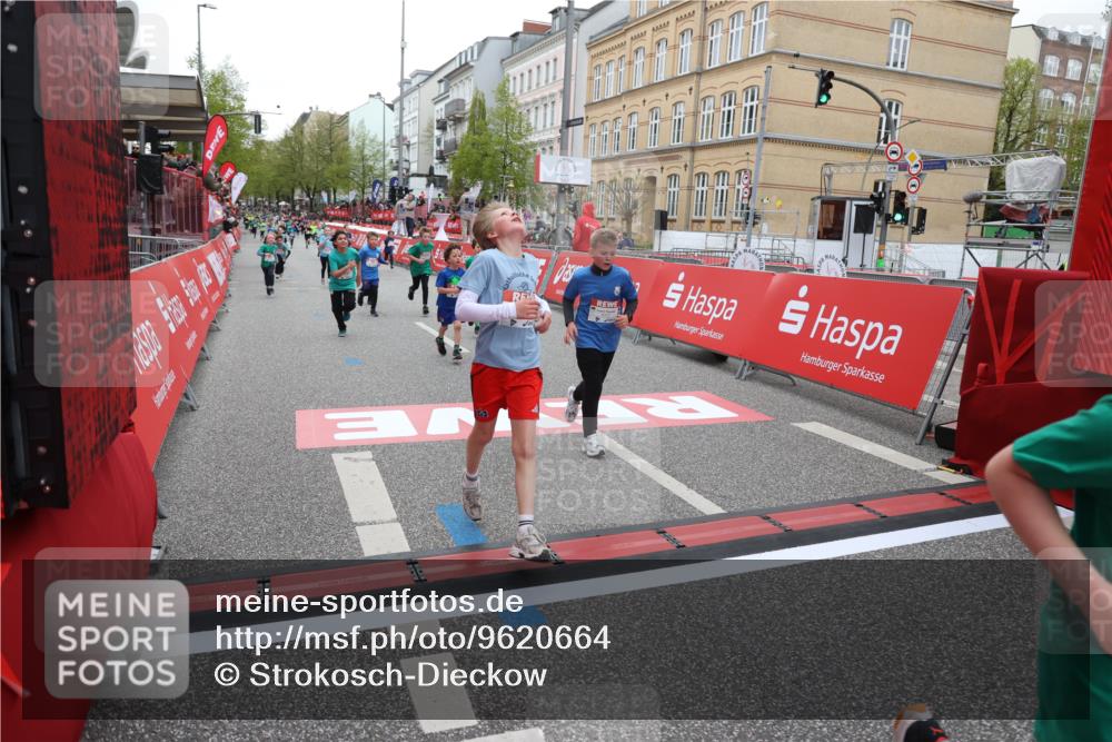 25.04.2026 - Das Zehntel Strokosch-Dieckow http://msf.ph/oto/9620664 25.04.2026 10:55:47 Ziel 5116, 5370, 5798, 5857, 5923, 5959, 6322, 6404, 6406, 7837, 7856, 7893 meine-sportfotos.de
