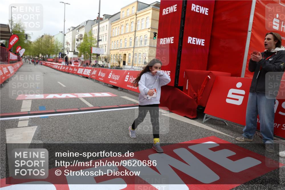 25.04.2026 - Das Zehntel Strokosch-Dieckow http://msf.ph/oto/9620686 25.04.2026 09:13:46 Ziel 2590 meine-sportfotos.de