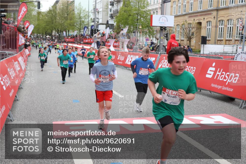 25.04.2026 - Das Zehntel Strokosch-Dieckow http://msf.ph/oto/9620691 25.04.2026 10:55:46 Ziel 5370, 5798, 5857, 5923, 5959, 6322, 6404, 6406, 7837, 7893 meine-sportfotos.de