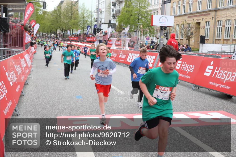 25.04.2026 - Das Zehntel Strokosch-Dieckow http://msf.ph/oto/9620712 25.04.2026 10:55:46 Ziel 5370, 5798, 5857, 5923, 5959, 6322, 6404, 6406, 7837, 7893 meine-sportfotos.de