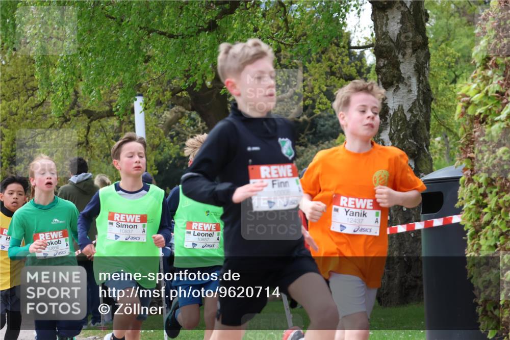 25.04.2026 - Das Zehntel Zöllner http://msf.ph/oto/9620714 25.04.2026 11:38:59 Laufen 11, 10666, 10837, 10857, 10008, 12437 meine-sportfotos.de