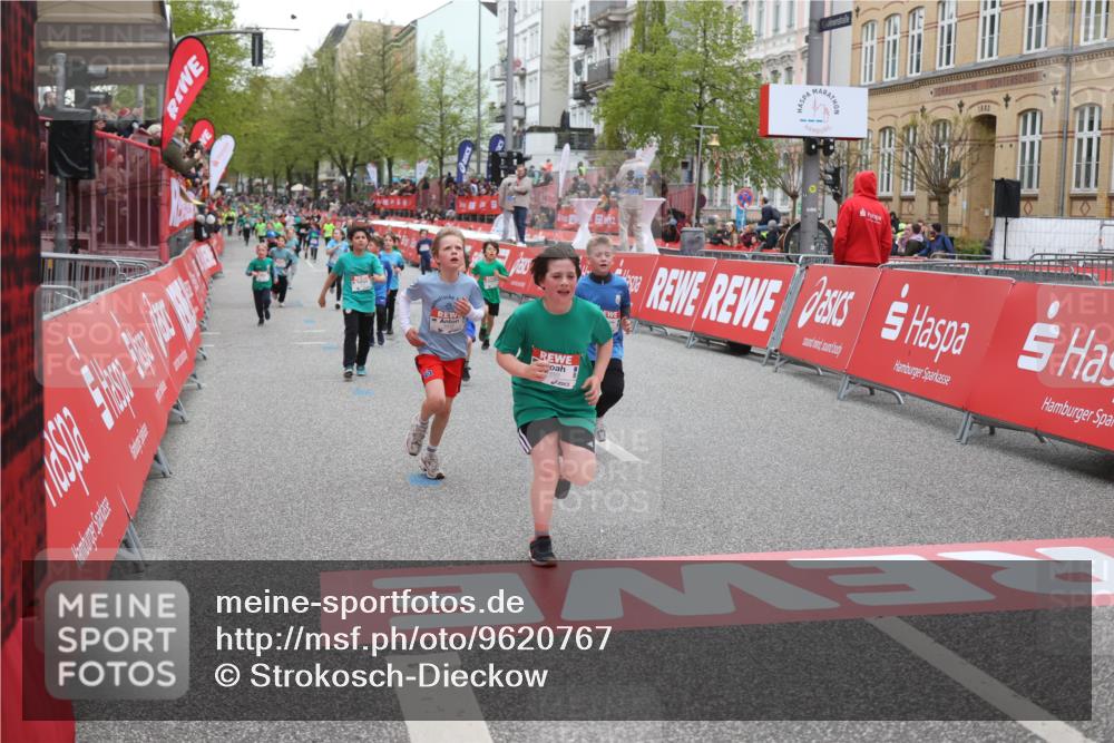25.04.2026 - Das Zehntel Strokosch-Dieckow http://msf.ph/oto/9620767 25.04.2026 10:55:45 Ziel 5370, 5726, 5798, 5857, 6217, 6322, 6404, 6406, 7893 meine-sportfotos.de