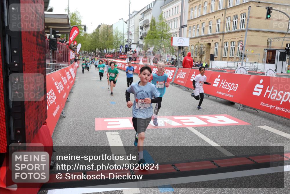 25.04.2026 - Das Zehntel Strokosch-Dieckow http://msf.ph/oto/9620824 25.04.2026 10:55:43 Ziel 5370, 5726, 5798, 5802, 5857, 6026, 6217, 6404, 6666, 6748, 7893, 7925 meine-sportfotos.de