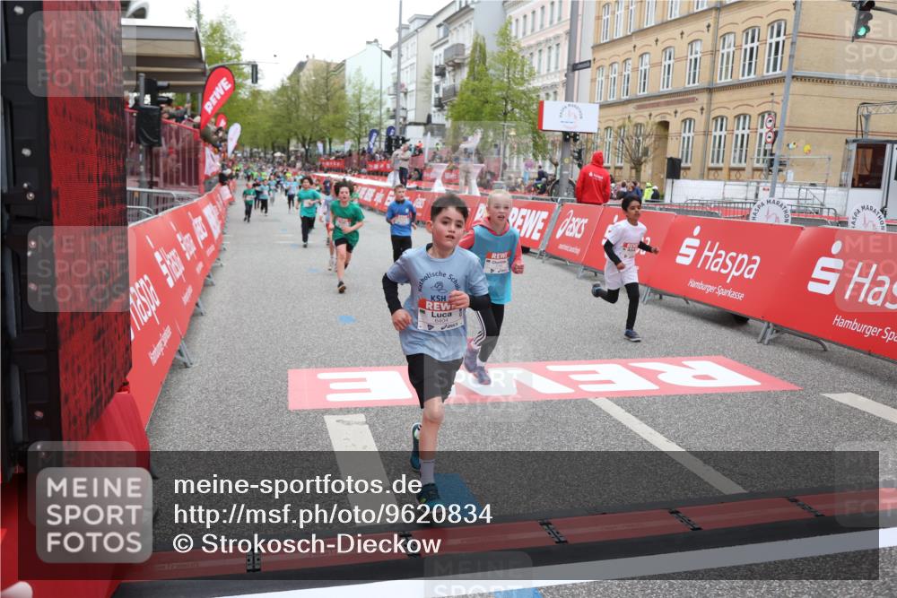 25.04.2026 - Das Zehntel Strokosch-Dieckow http://msf.ph/oto/9620834 25.04.2026 10:55:43 Ziel 5370, 5726, 5798, 5802, 5857, 6026, 6217, 6404, 6666, 6748, 7893, 7925 meine-sportfotos.de